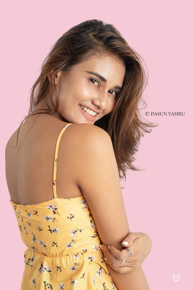 Dusheni Silva Hot Photo Shoot (6)