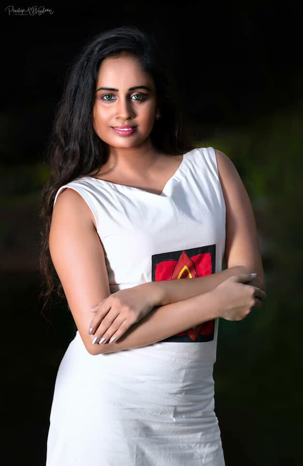 Nurani Tennakoon (4)