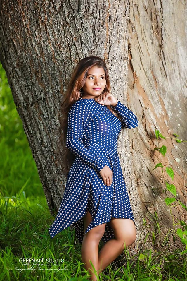 Shani Kuruppuarachchi Hot (1)