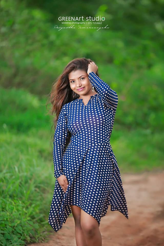 Shani Kuruppuarachchi Hot (4)