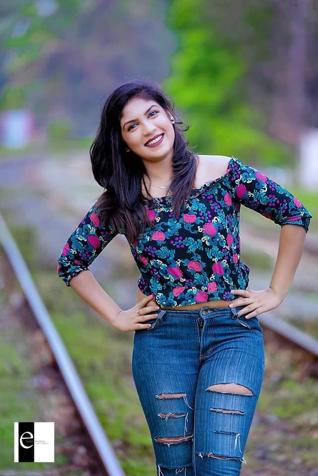 Nadeesha Dilhani (8)