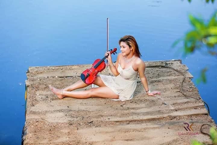 Yashodhara Kodithuwakku Hot Photos (1)