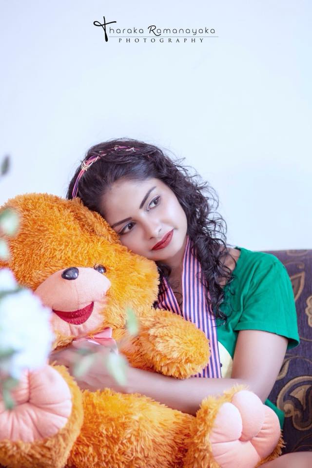Thamodi Prasadika with Teddy (1)