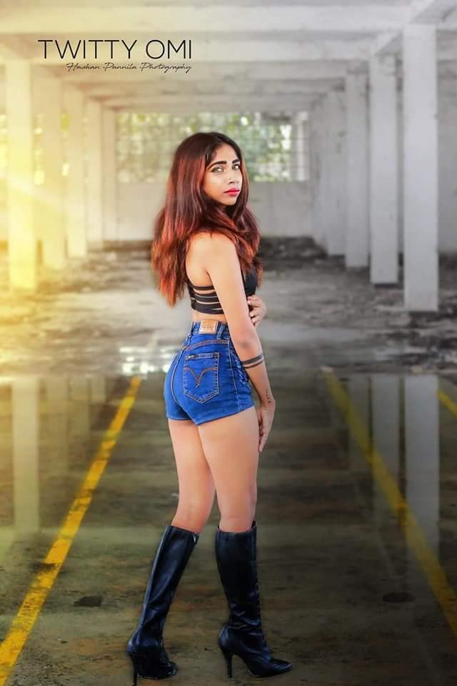 Twitty Omi Hot Sexy Photo Shoot (9)