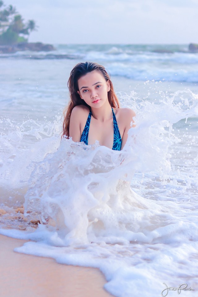 Yoshiko Rhianne Bikini Photos (12)