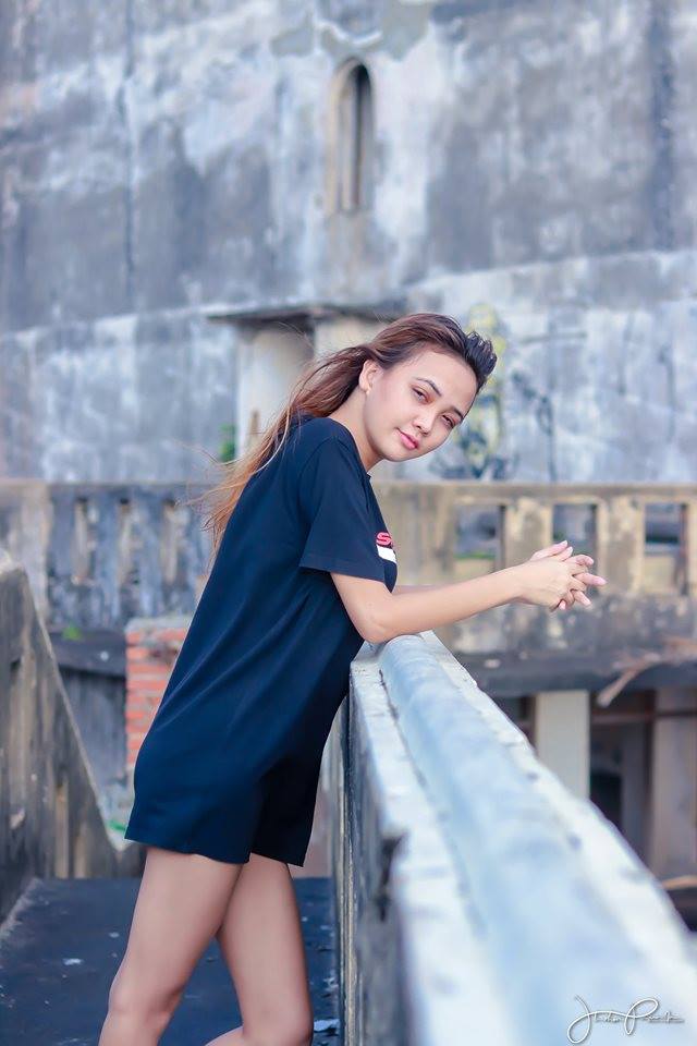 Yoshiko Rhianne Blue T Shirt (2)