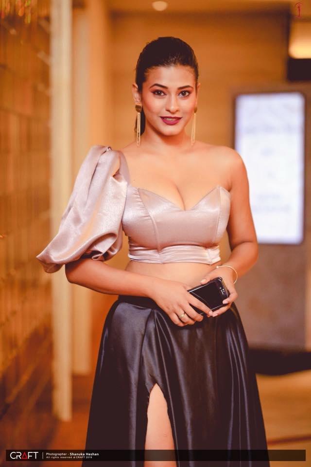 Chamathka Lakmini (4)