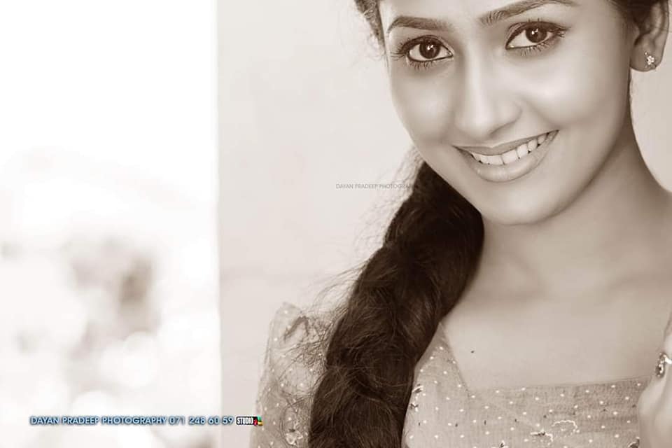 Nayanathara Wickramaarachchi (1)