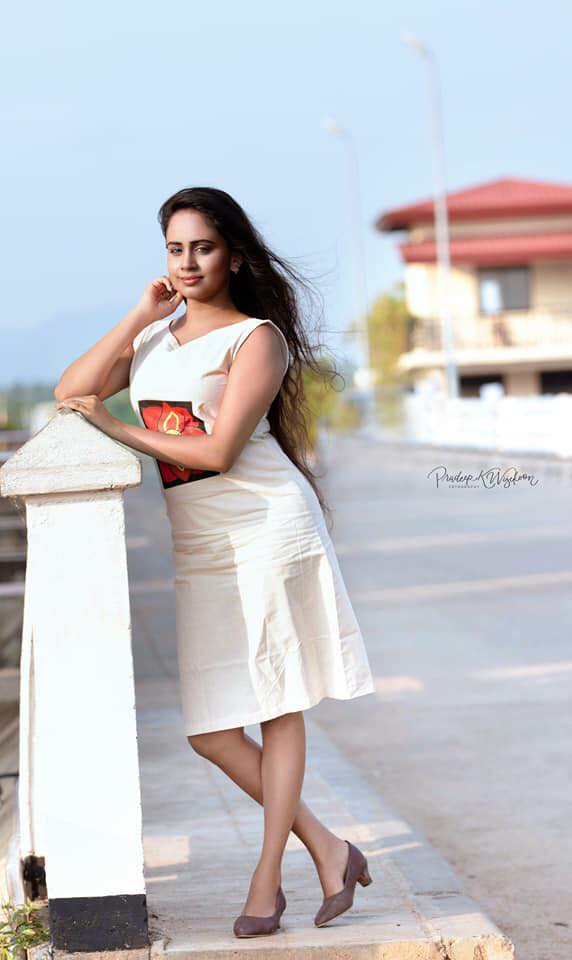 Nurani Tennakoon (2)