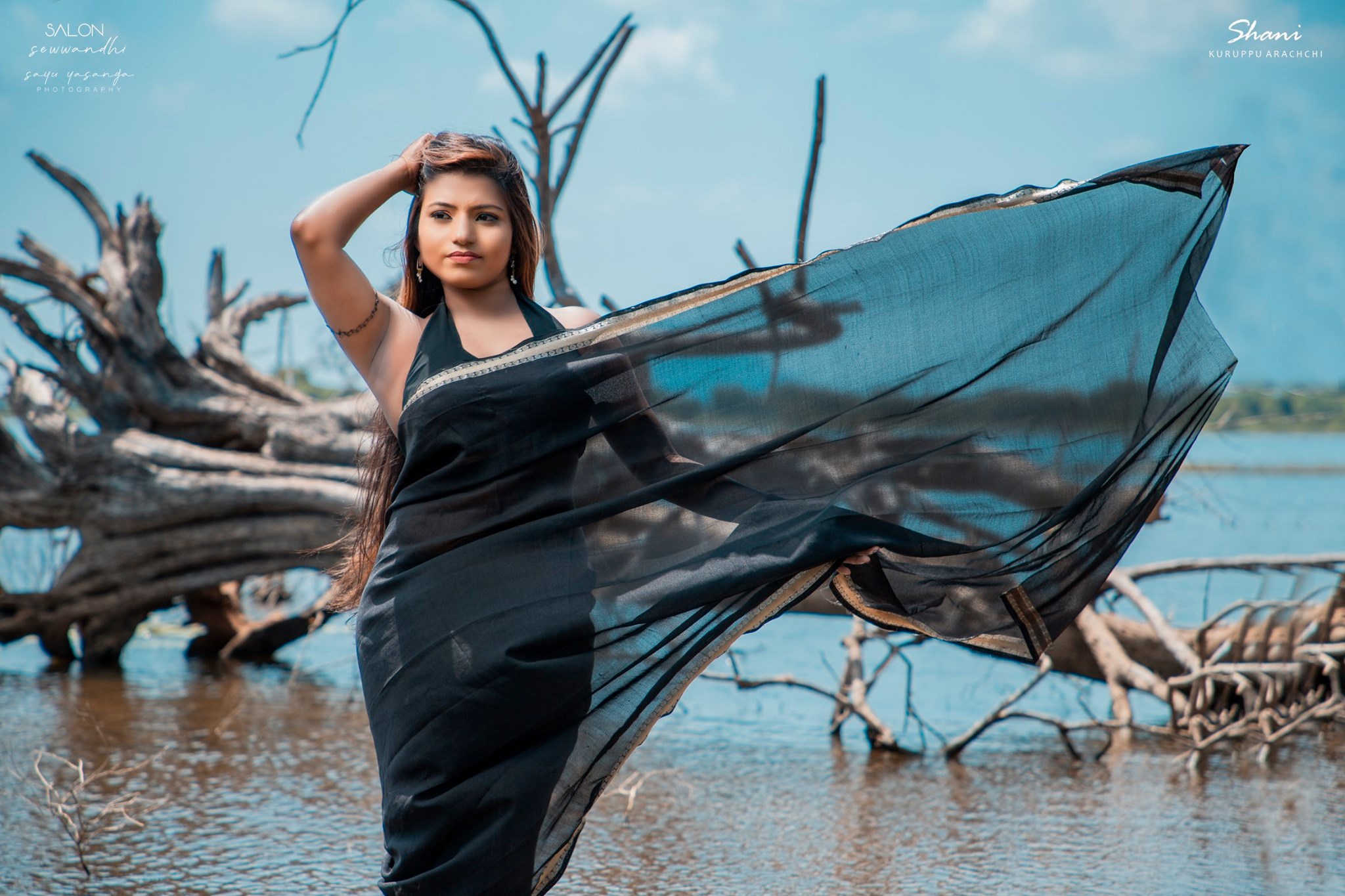 Shani Kuruppuarachchi Black Saree (15)