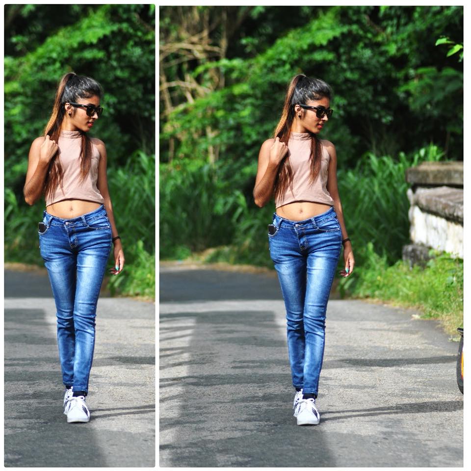 Ishu Dil with Bike (7)