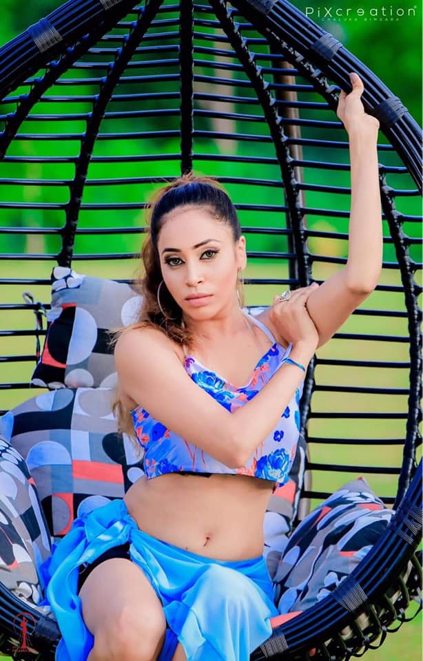 Jesica Alwis Blue Dress (2)