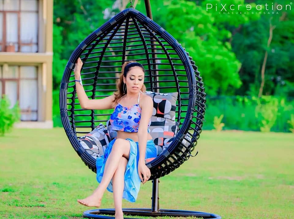 Jesica Alwis Blue Dress (4)