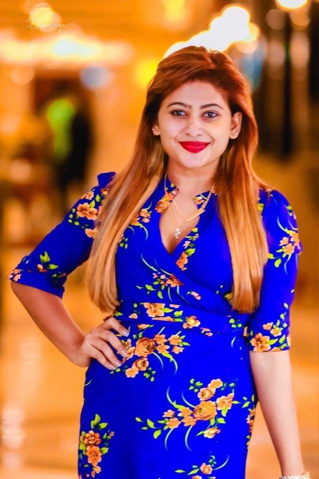 Piumi Hansamali Blue Dress (10)