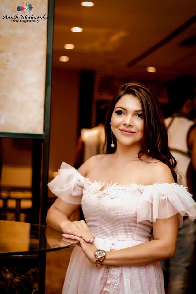 Shashi Anjalina (11)