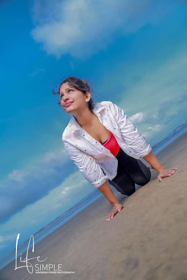 Ishi Dilhani Beach (3)