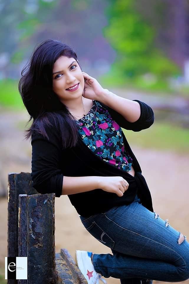 Nadeesha Dilhani (7)