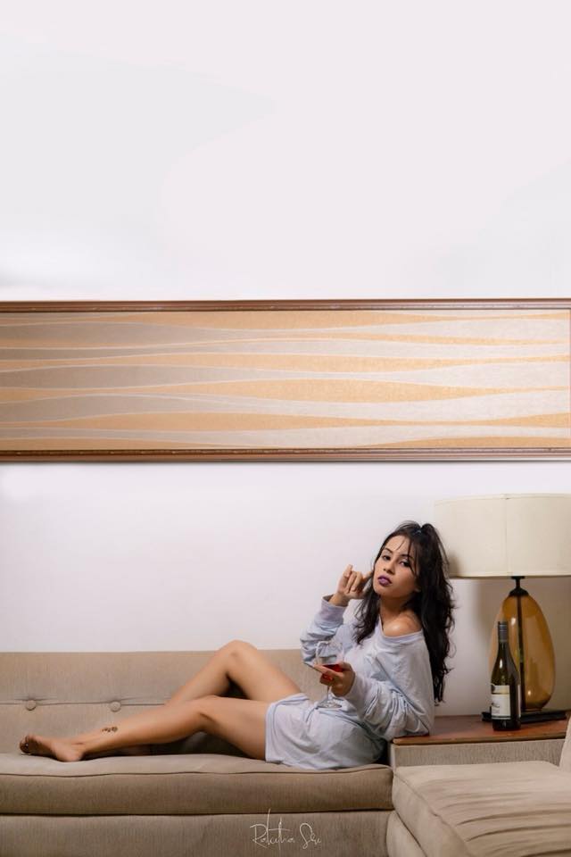 Ruwi Wickrmasinghe in Room (8)