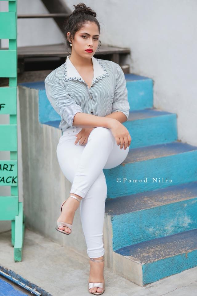 Sandani Fernando New (3)