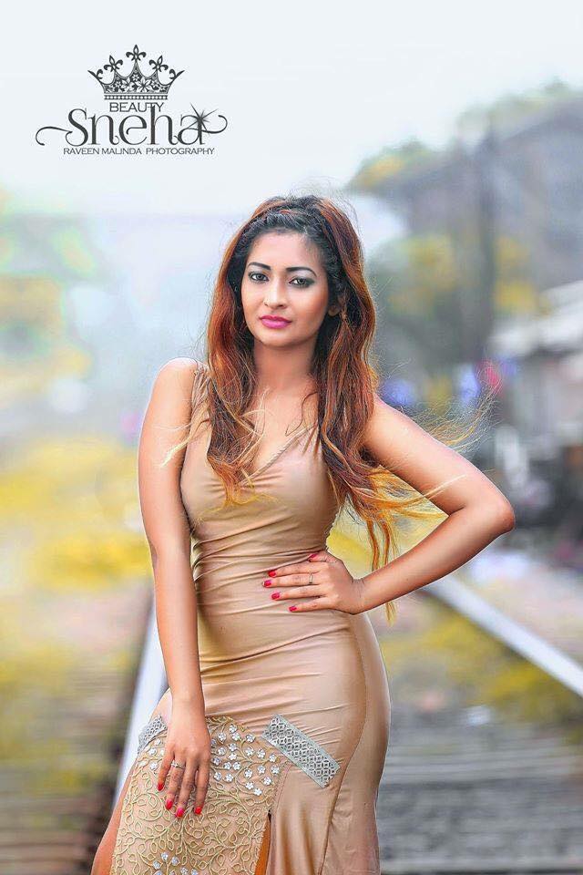 Sneha Sathsaranie (2)