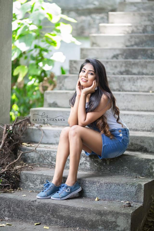 Udari Nisansala Blue Dress (3)