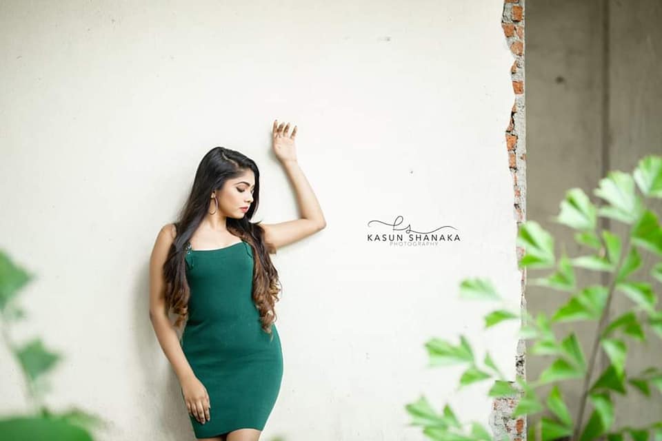 Udari Nisansala Green Dress (3)