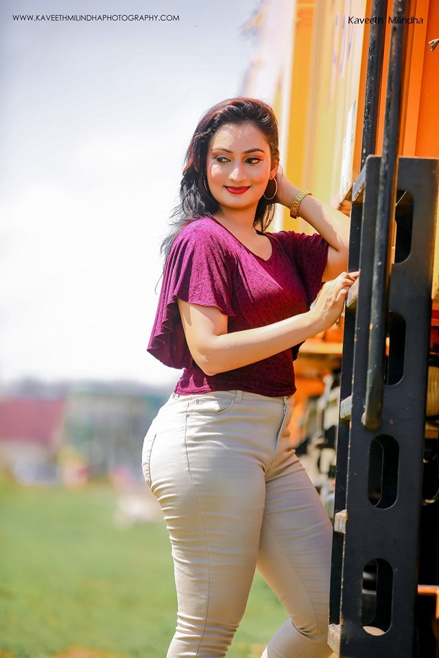 Amesha Vidubhashini (4)