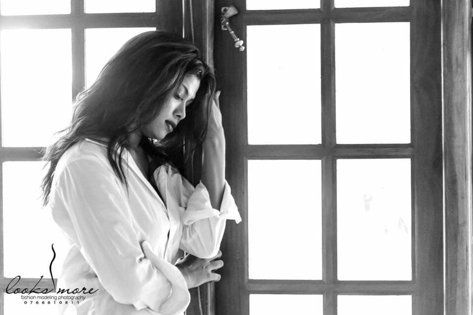 Dilini Aththanayaka (10)