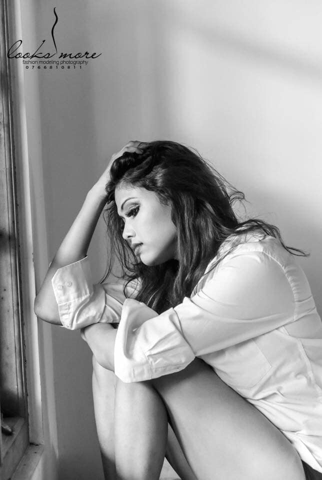 Dilini Aththanayaka (22)