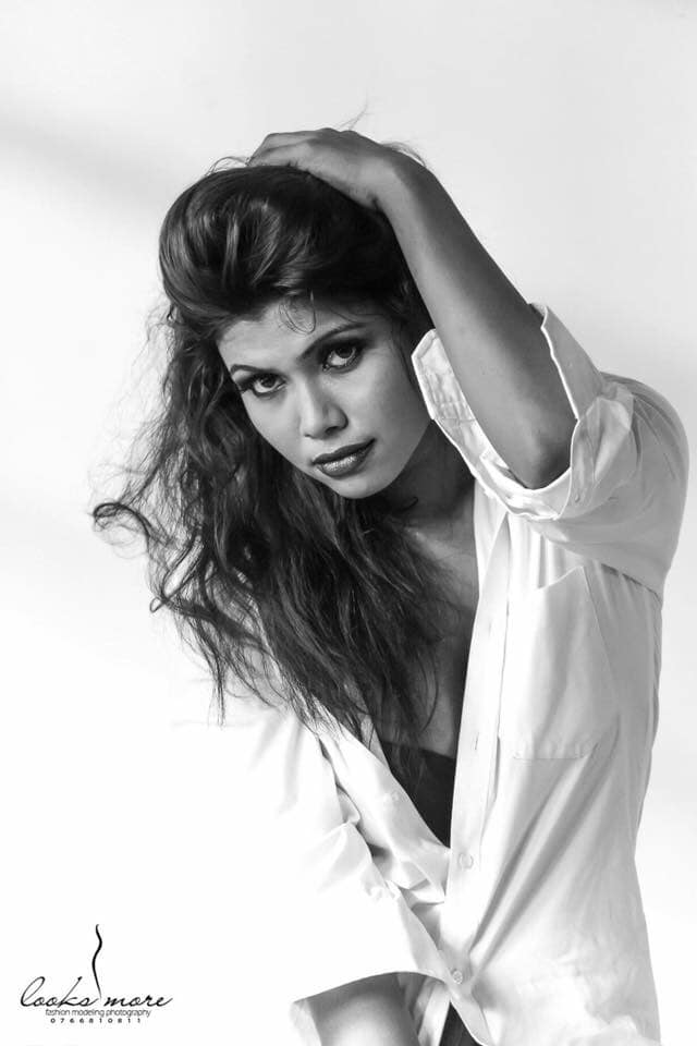 Dilini Aththanayaka (24)