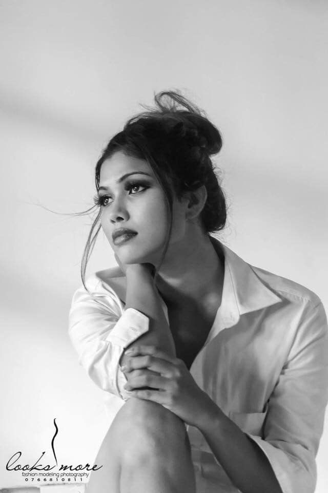 Dilini Aththanayaka (3)