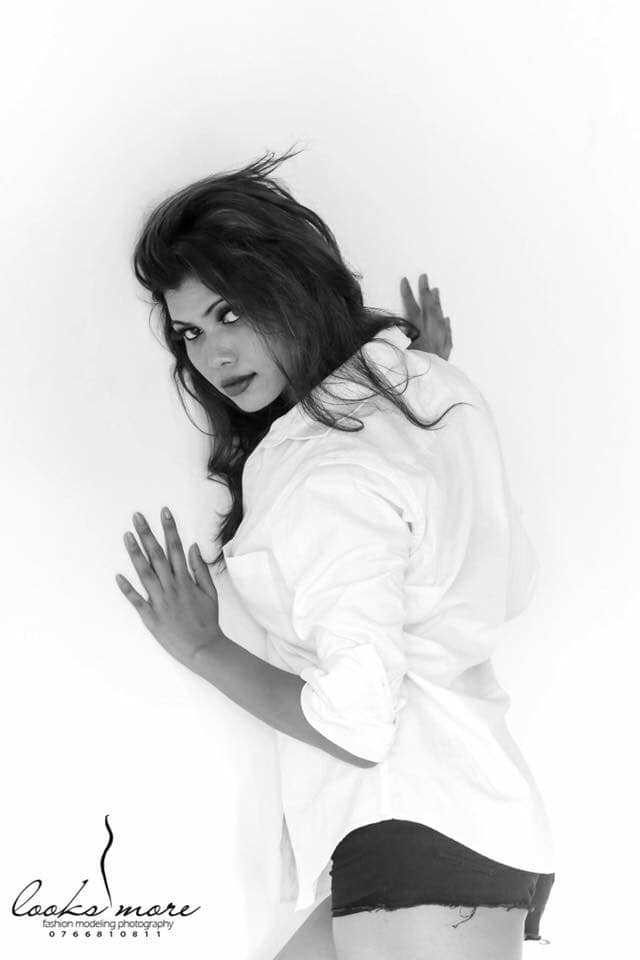 Dilini Aththanayaka (31)