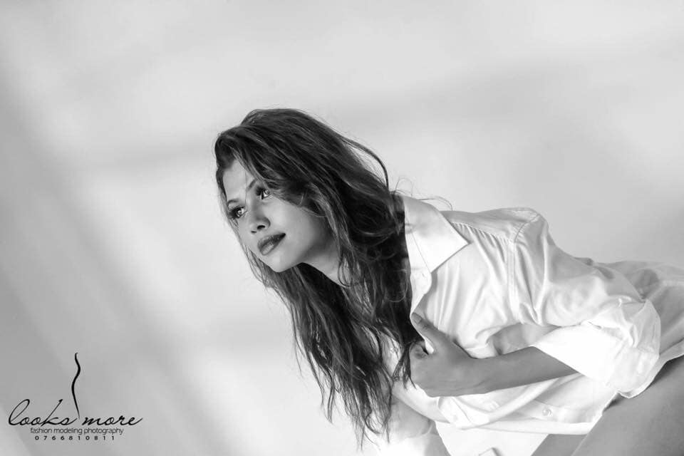 Dilini Aththanayaka (4)