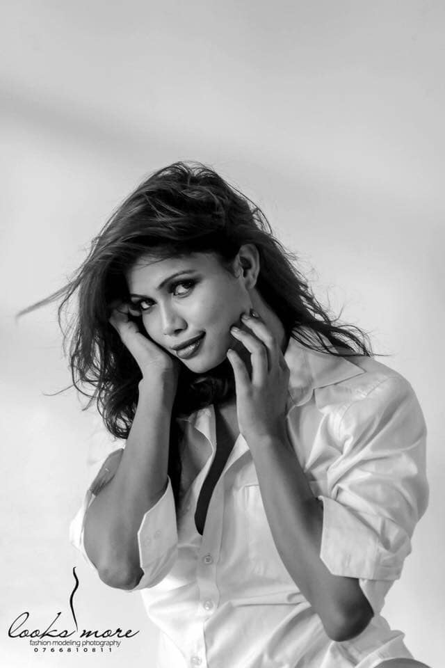 Dilini Aththanayaka (6)