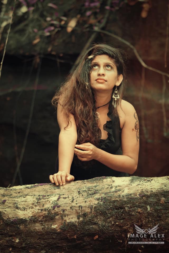 Ishi Dilhani Black Short Dress (5)