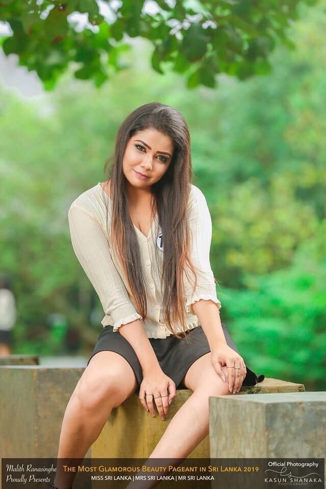 Isiri Deshani New (19)