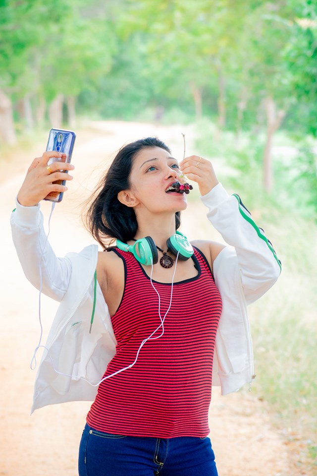 Iwanthi Achini New (10)