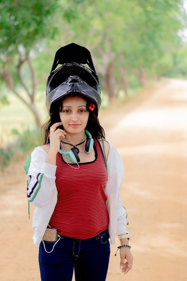 Iwanthi Achini New (5)