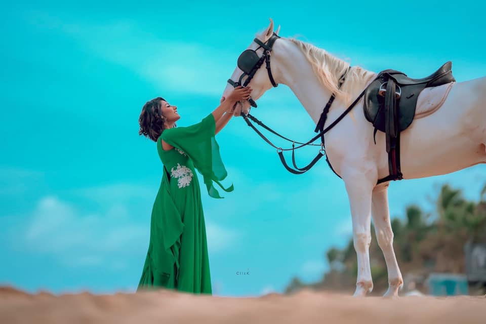 Lochana Jayakodi New (7)