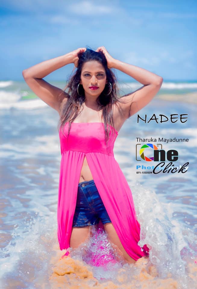 Nadee in Beach (14)