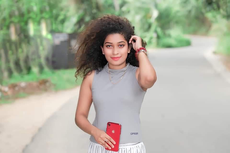 Rashmi Bandara (2)