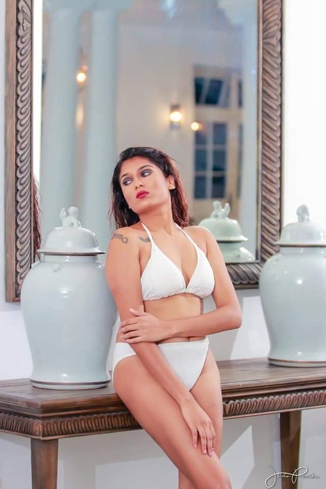 Sheruni De Silva New Bikini (3)