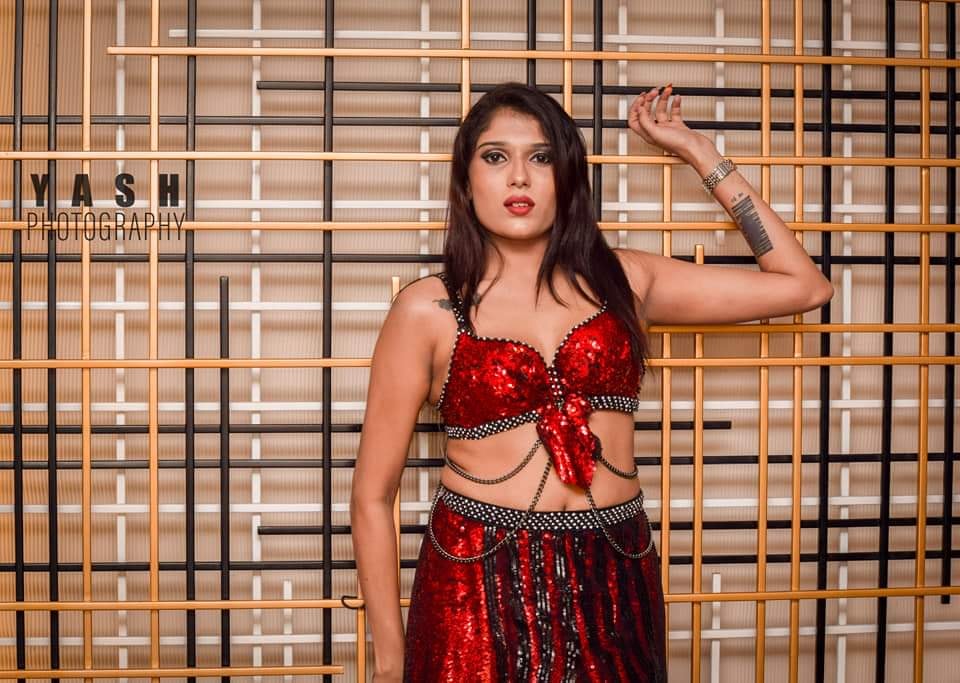 Sheruni De Silva Red Dress (15)