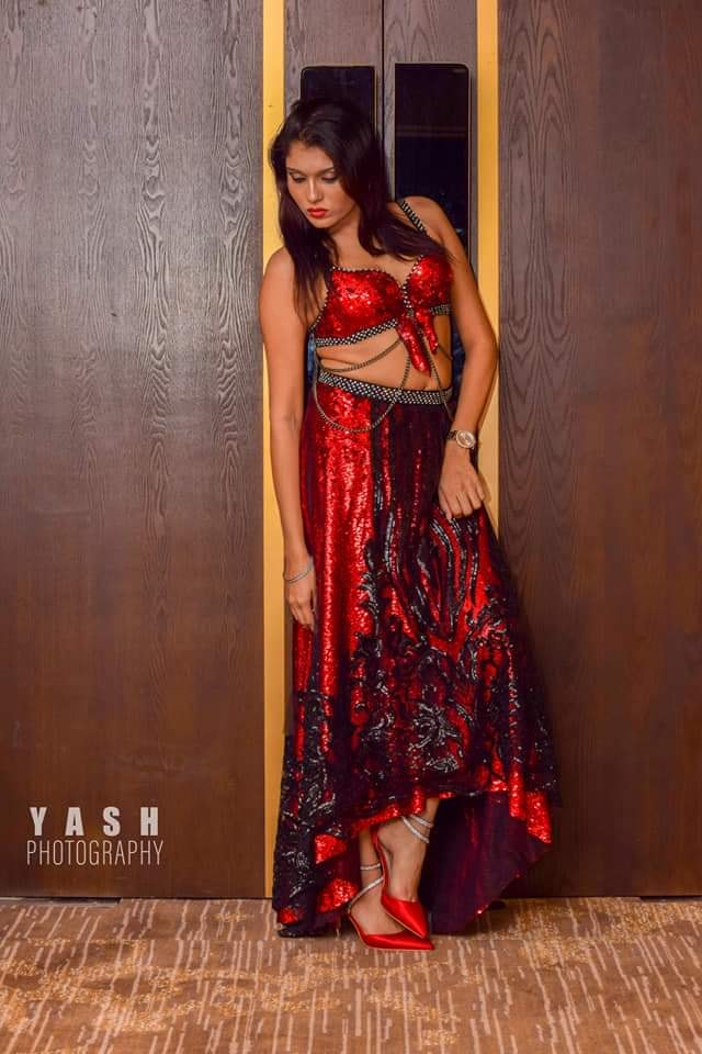 Sheruni De Silva Red Dress (8)
