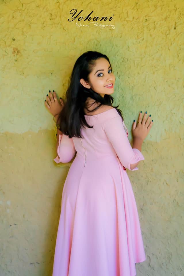 Yohani Hansika New (14)