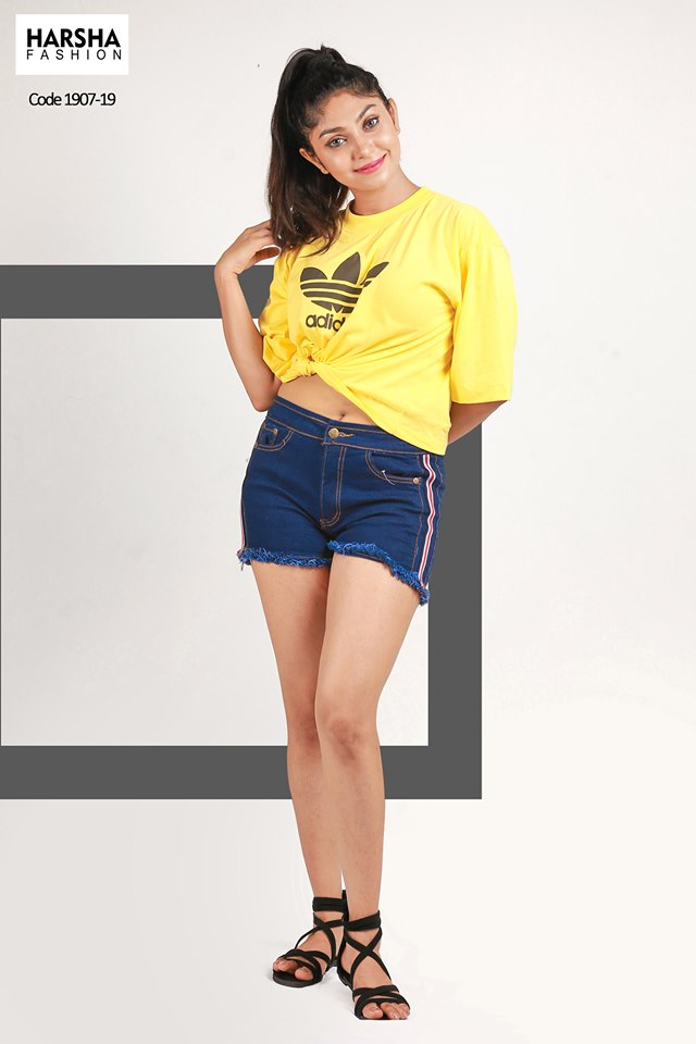 Actress Nayomi Thakshila (4)