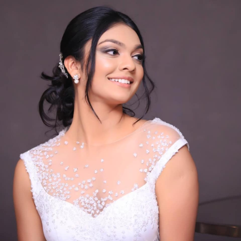 Mashi Siriwardene White Dress (1)