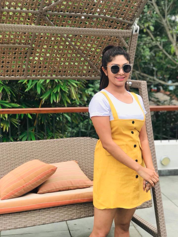 Nayomi Thakshila New (3)