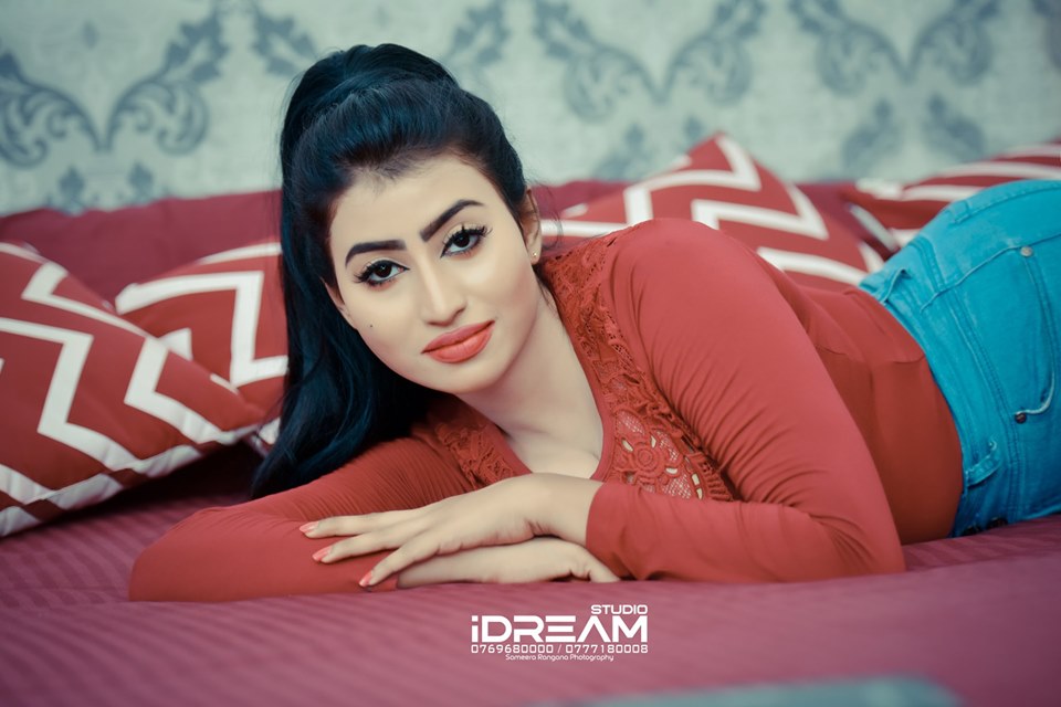 Primiyula Wijayarathna in Bed (10)