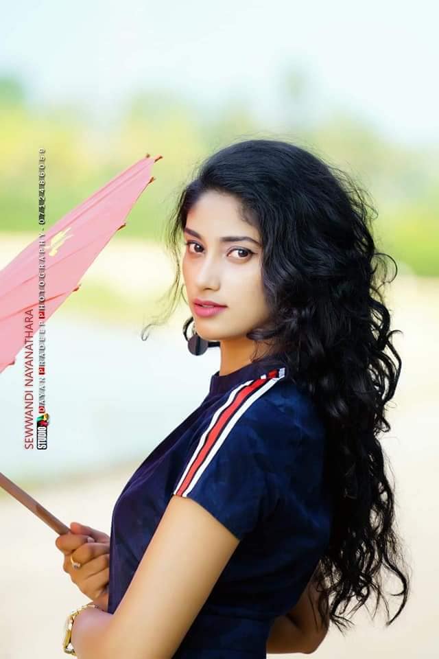 Sewwandi Nayanthara Blue Dress (3)